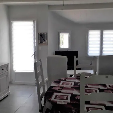 Villa Confortable Et Spacieuse, Secteur Calme - Fr-1-476-106 *